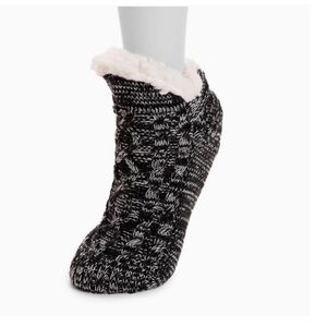 Sz sm/med (5-7)Muk Luk cozy ankle cabin socks